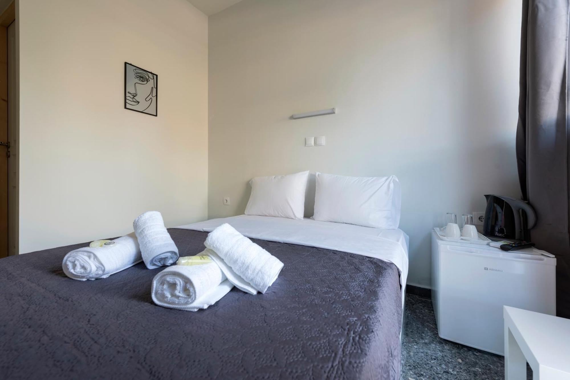 Liberal Mini Rooms & Suites Афины Экстерьер фото